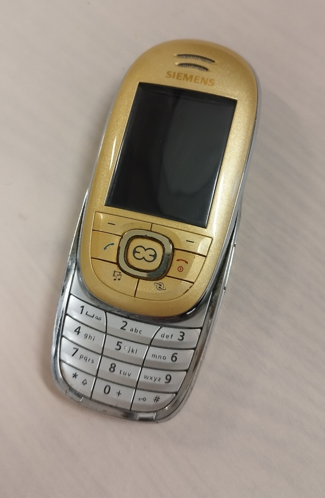 Siemens SL75 Gold, Unlocked SIM, Mint Condition, 1.3MP Camera, Fully working