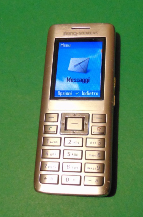 CELLPHONE – BENQ – SIEMENS S68 – WORKING + BOX, CD-MANUAL