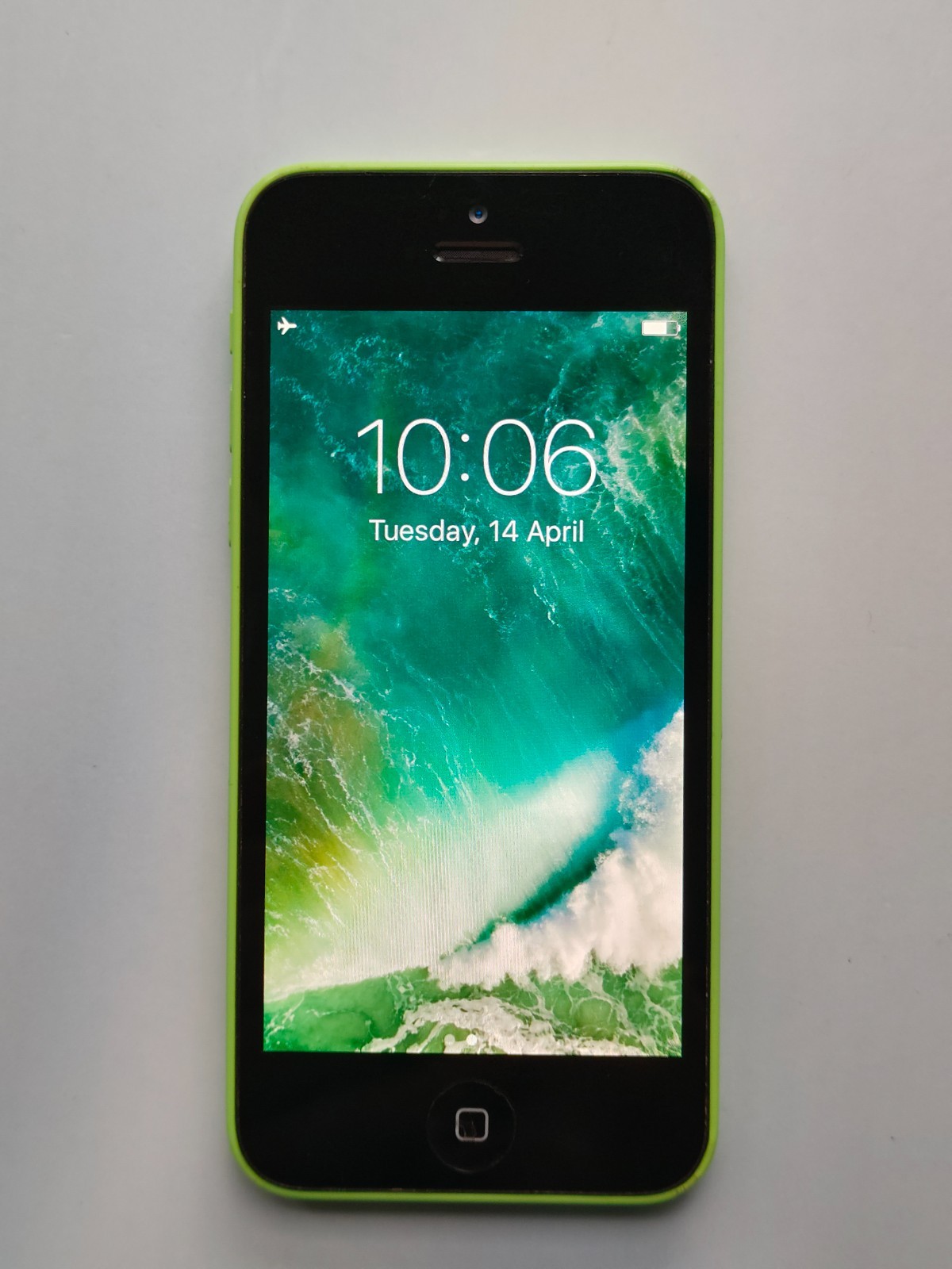 90%N ew Apple iPhone 5/5s/5c 8/16/32/64GB Factory UNLocked(any carrier) GOOD