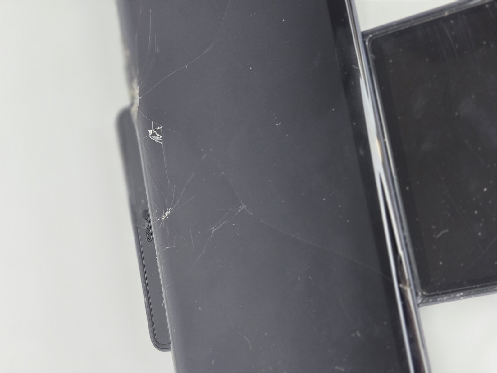 LG Wing LM-F100TM FOR PARTS ONLY (Cracked/Damaged Screen) LOCKED