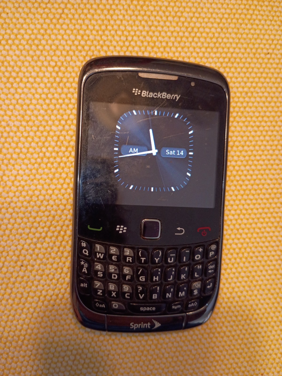 BlackBerry Curve 9330 Black Silver Sprint Smartphone With QWERTY Keyboard