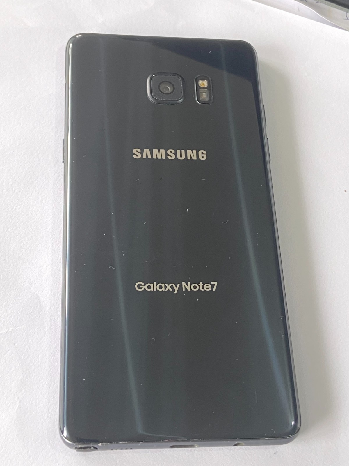 Samsung Galaxy Note FE SM-N935 64GB Color random Unlocked Fan Edition Smartphone