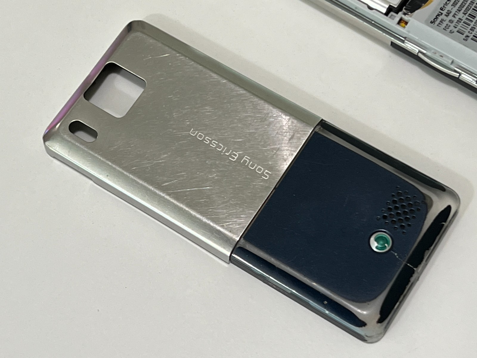 Sony Ericsson T650 – 16 MB – Midnight Blue (Unlocked)