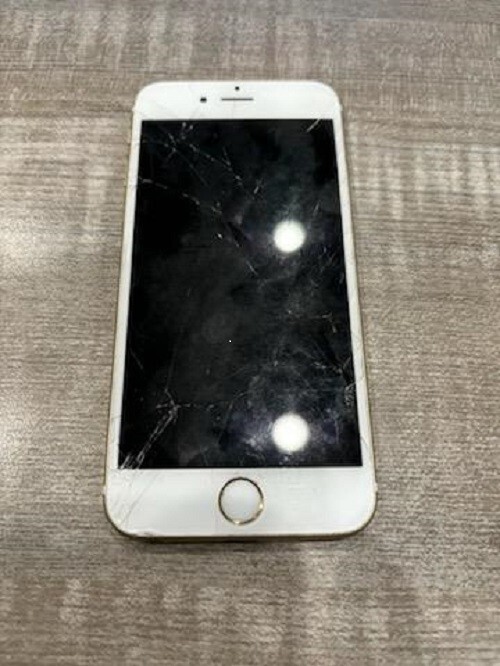 Apple iPhone 6s – 32GB – Gold (Verizon) A1688 (CDMA + GSM)