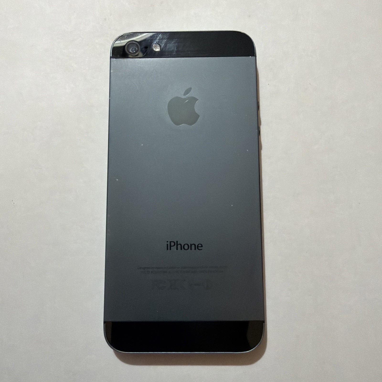 Apple iPhone 5 – 16GB – Black – Unlocked – A1429.