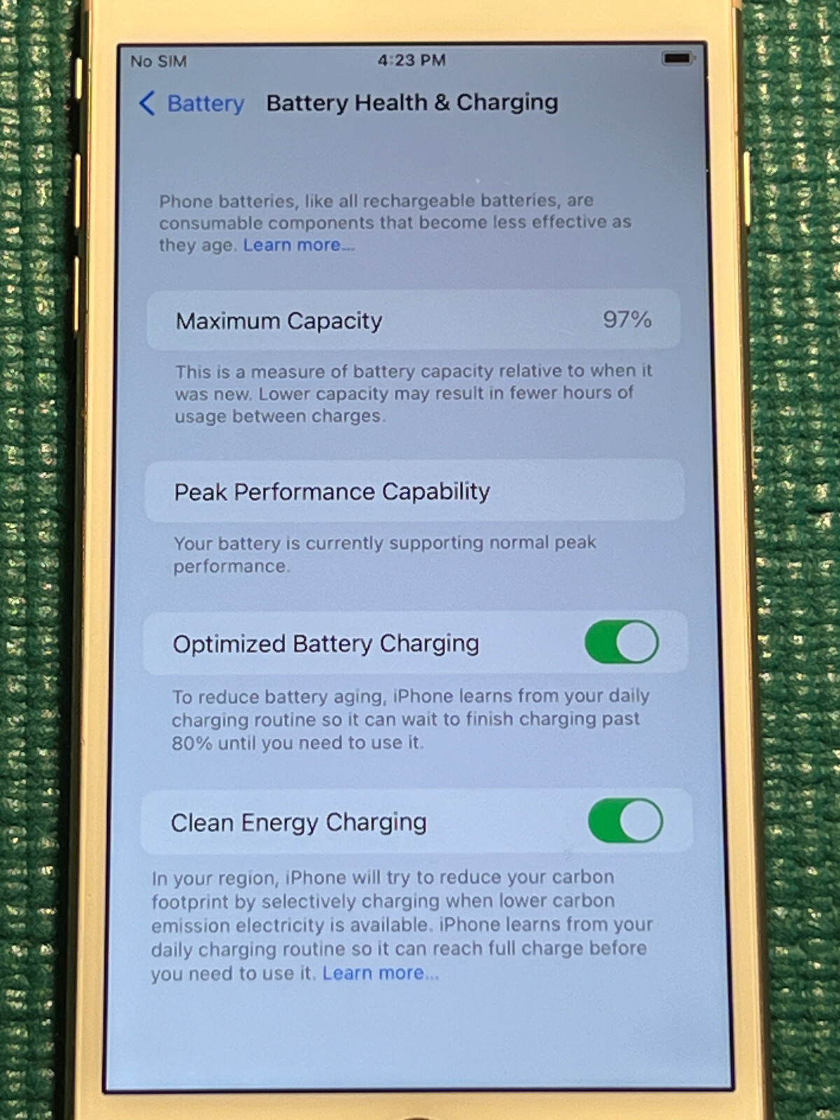 Apple iPhone 8 Plus – 64GB – Gold unlocked A1897 (GSM)