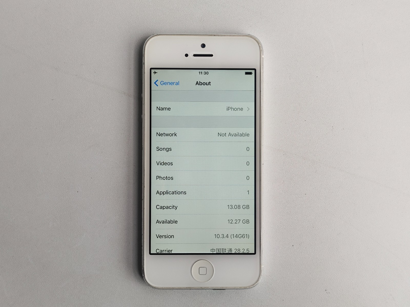 Working Apple iPhone 5 – 16/32GB Black/White Factory UNlocked(any carrier) GIFT