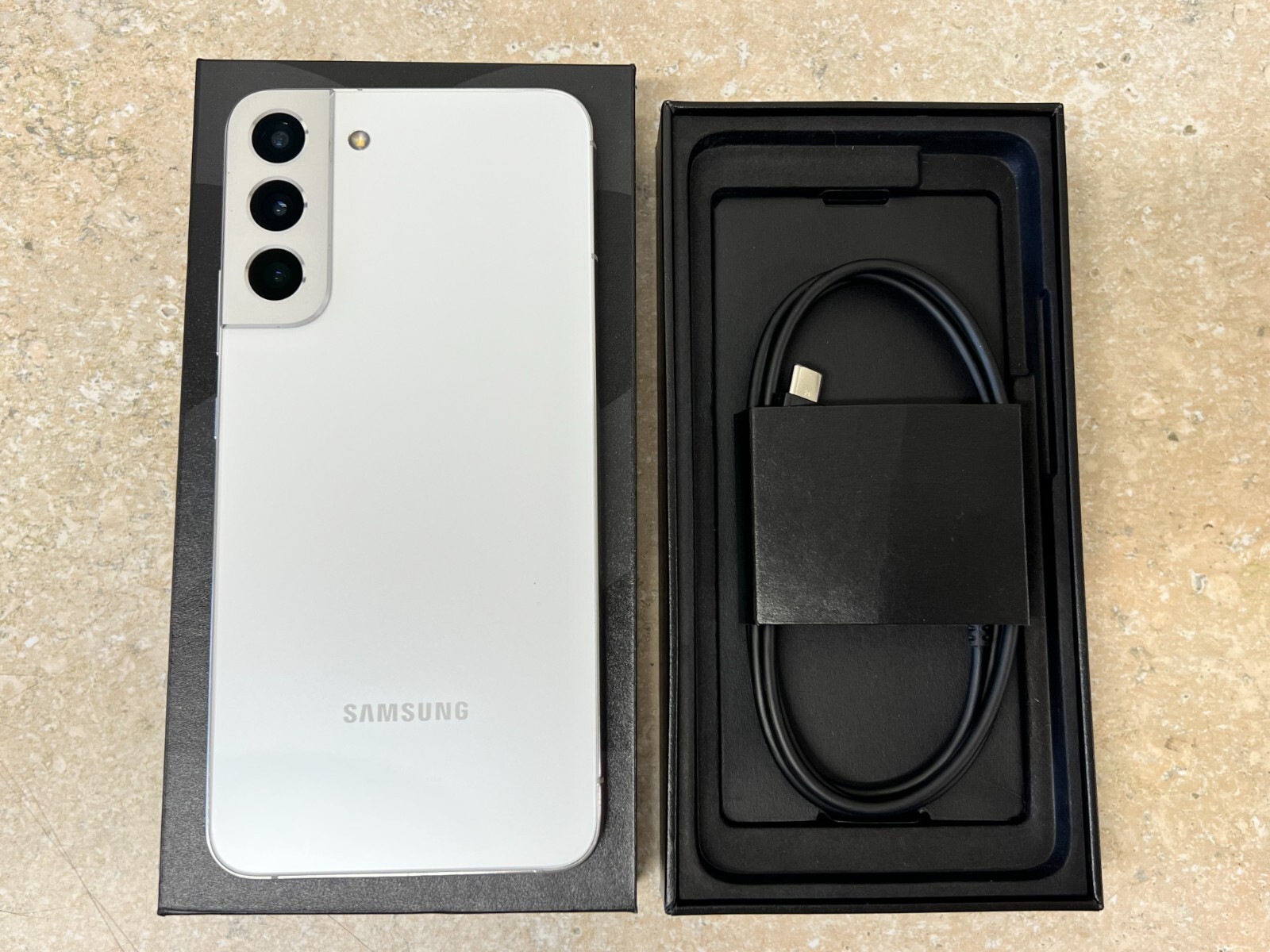 SAMSUNG GALAXY S22+ PLUS 5G FULL UNLOCKED 256GB 128GB SM-S906U- Excellent In-Box