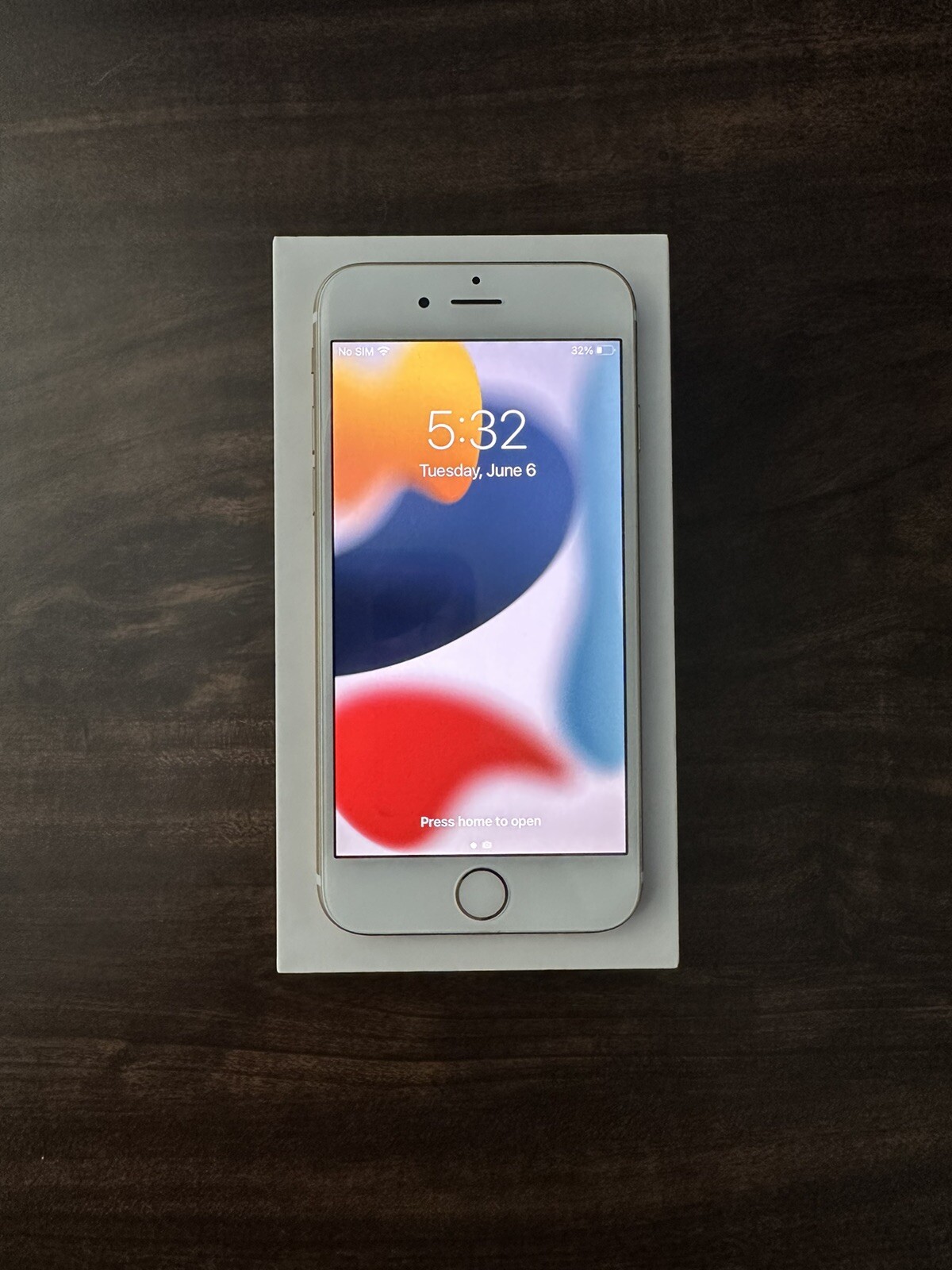 Apple iPhone 6s 16GB Gold Unlocked A1688 (CDMA + GSM) – Excellent Shape! W/ Box