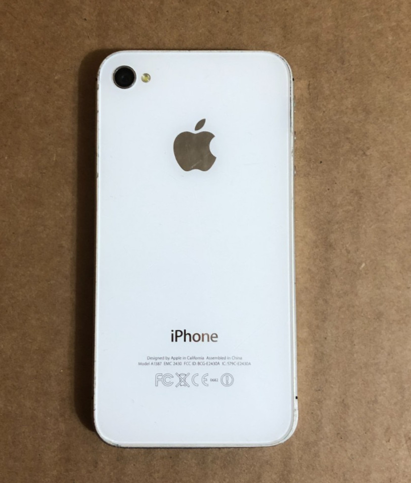 Apple iPhone 4 Model A1387 Smartphone, White ** UNTESTED **