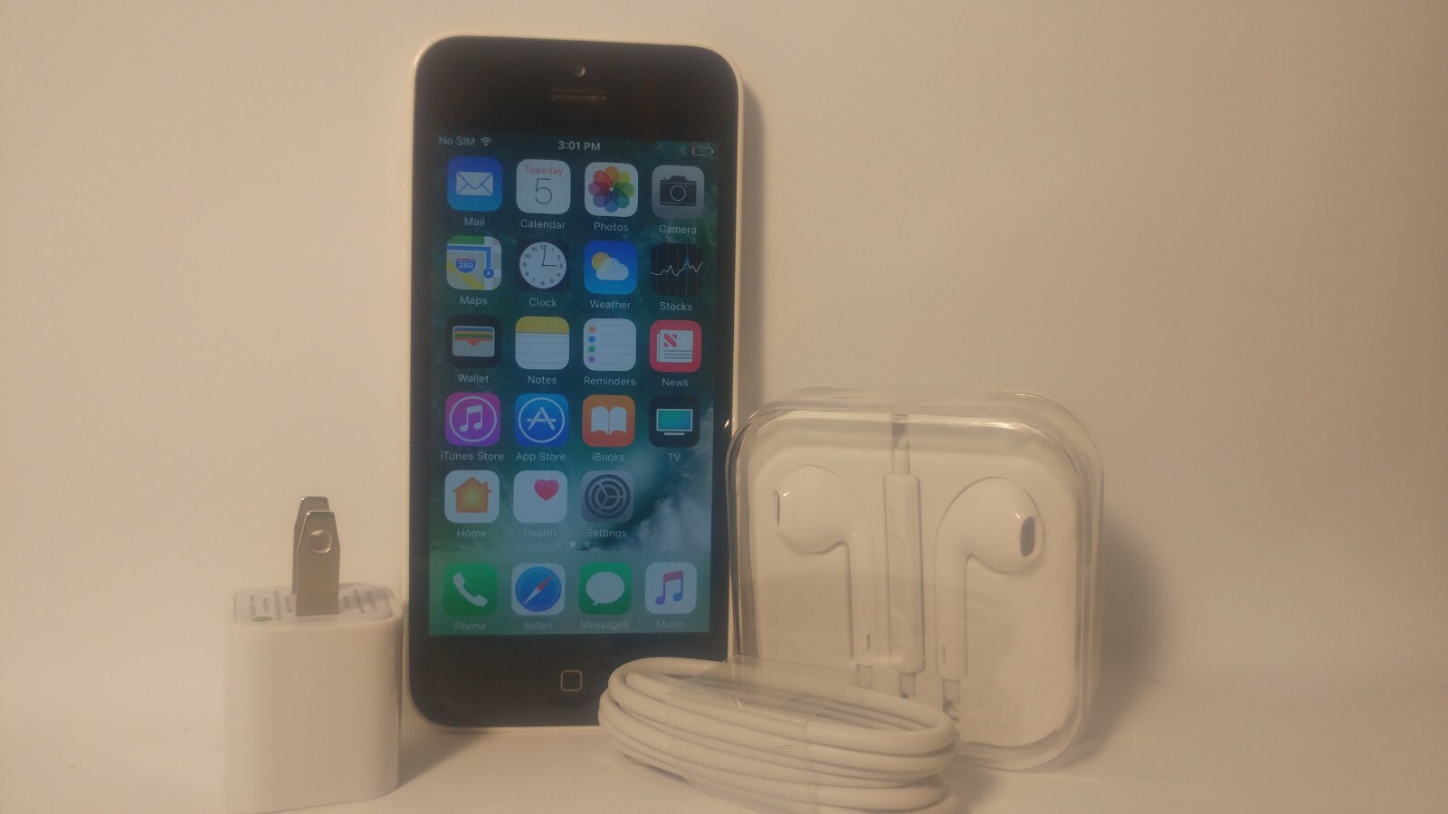 Apple iPhone 5. 16GB, 32GB, 64GB