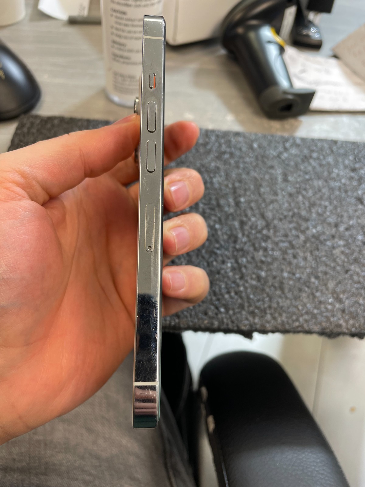 Apple iPhone 13 pro 1tb unlocked all colors fully working with cosmetic wear