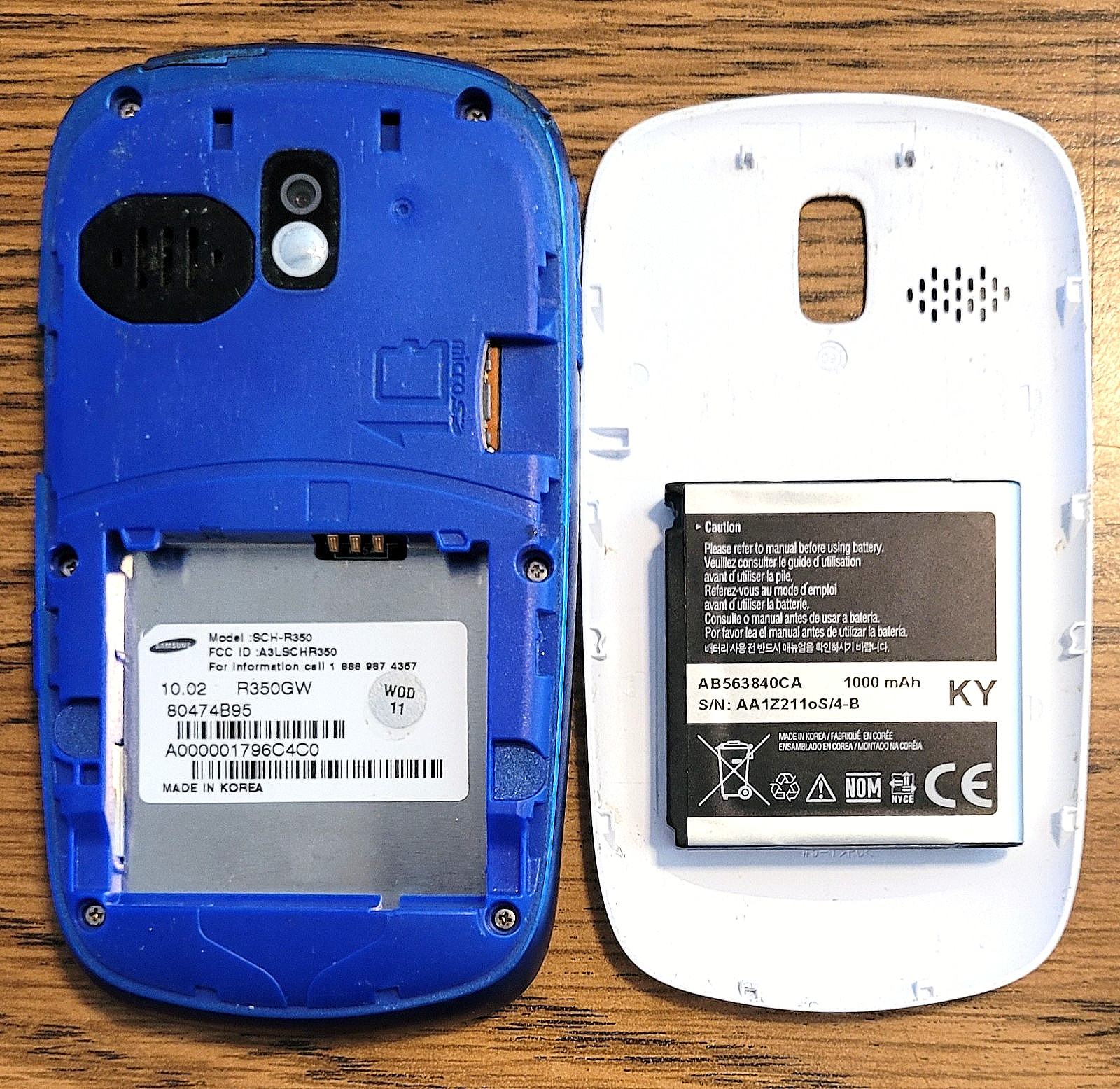 Samsung Freeform SCH-R350 – White & Blue (CDMA) Cellular Phone – Very Rare Color