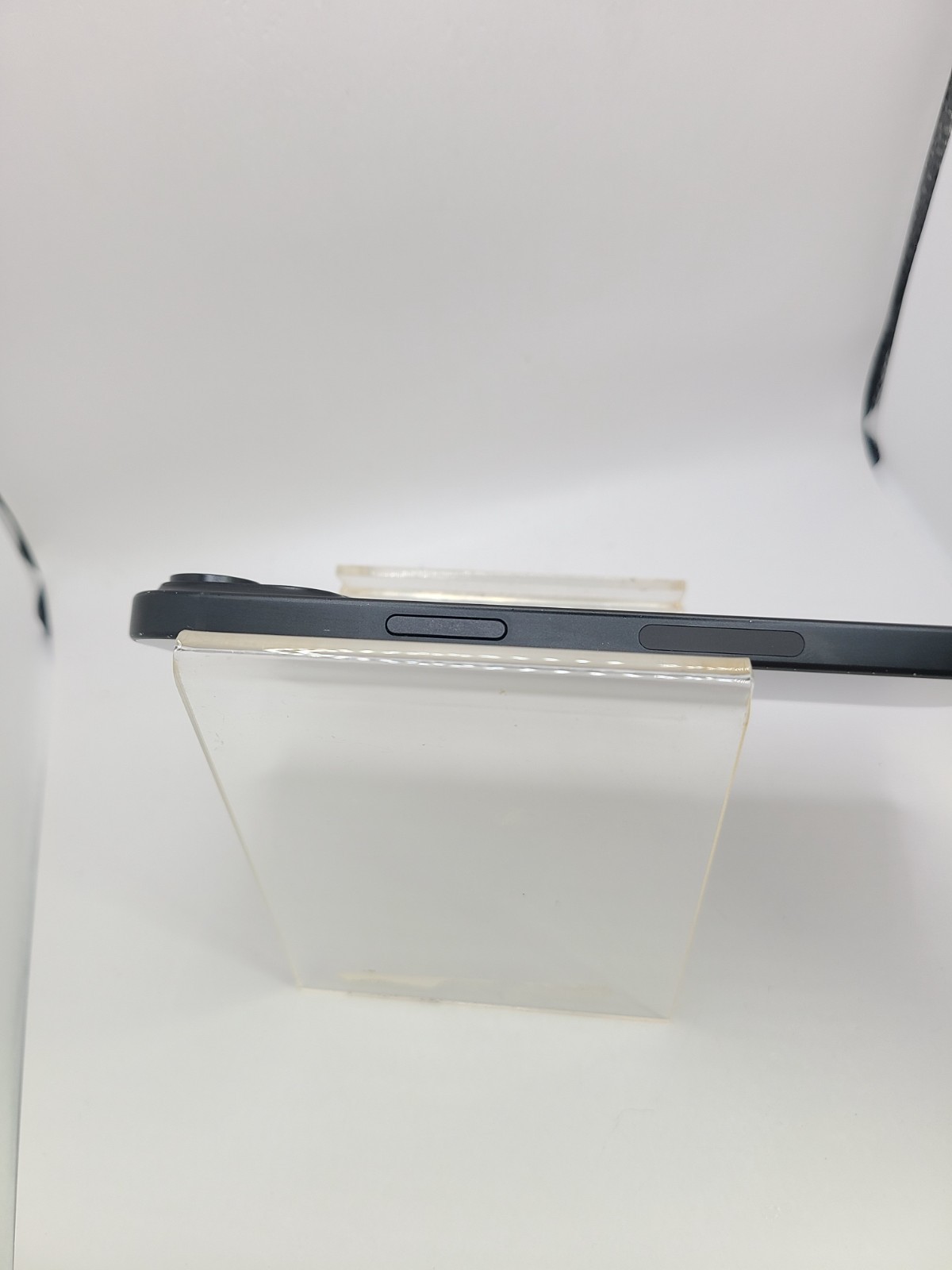 Apple iPhone 15 A2846 AT&T Carrier ONLY Black Titanium 128GB iOS 26.5