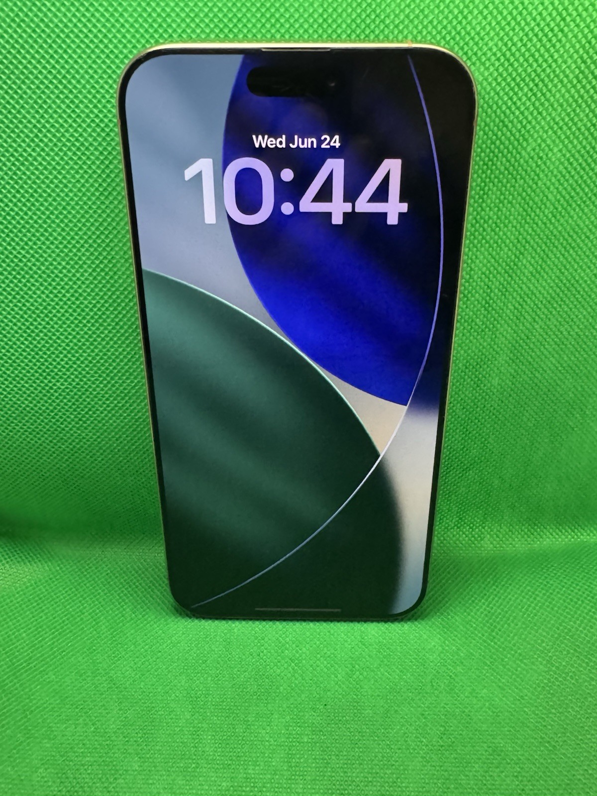 iPhone 16 Pro Max Unlocked 256GB (Desert Titanium)
