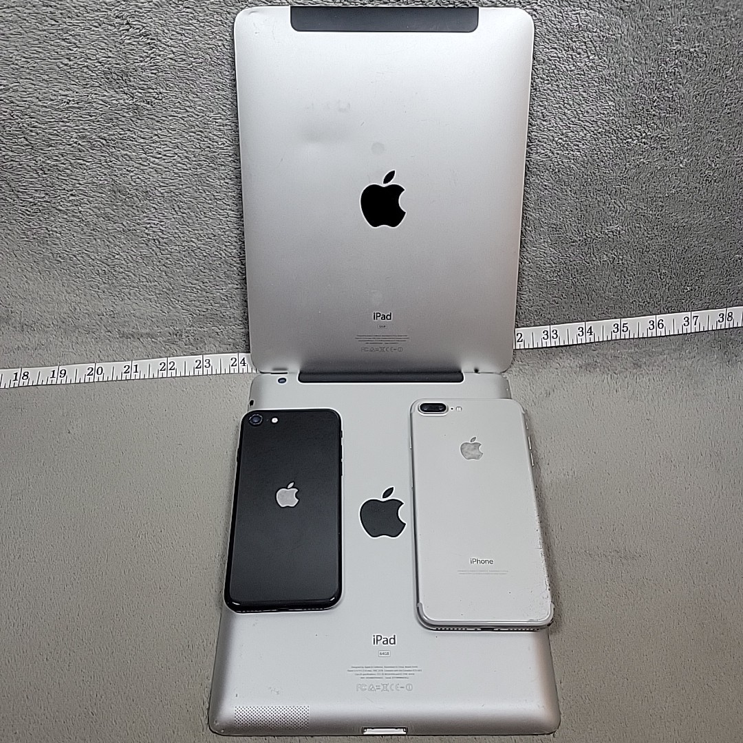 Apple iPhone iPad Lot 4x Devices iPhone 7 Plus SE 2 FOR PARTS **READ DESC**