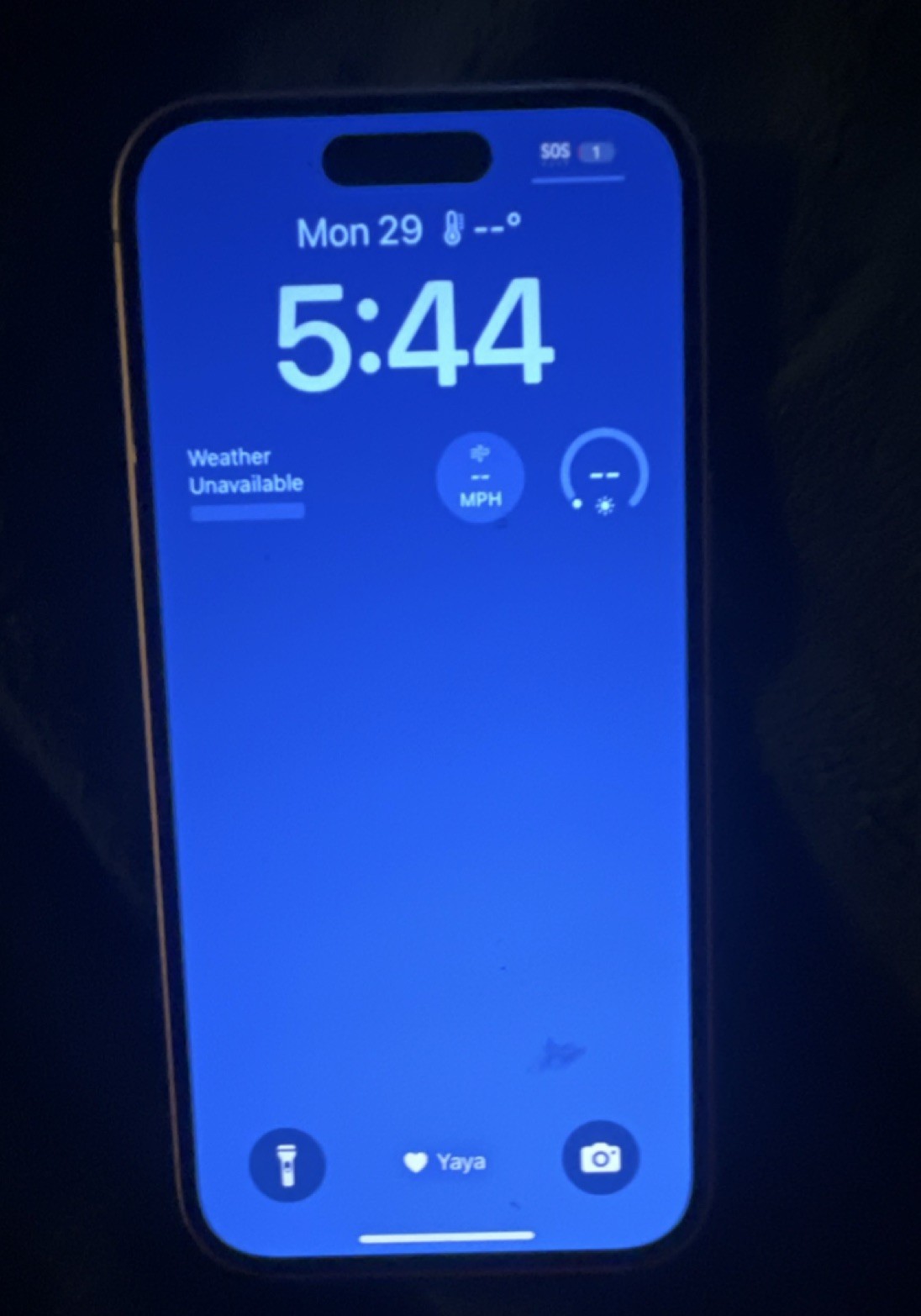 Apple iPhone White Smartphone Wi-Fi Bluetooth iOS Dual Rear Cameras