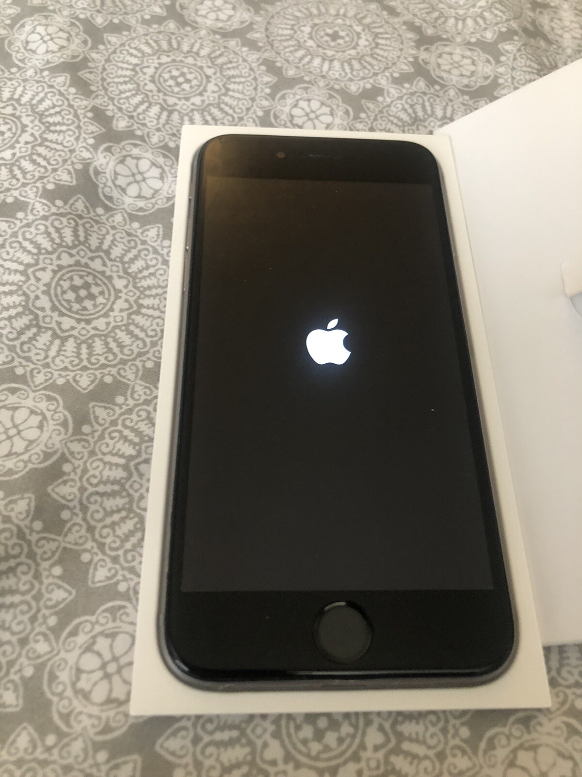 Apple iPhone 6 – 32GB – Space Gray A1549 (CDMA + GSM)