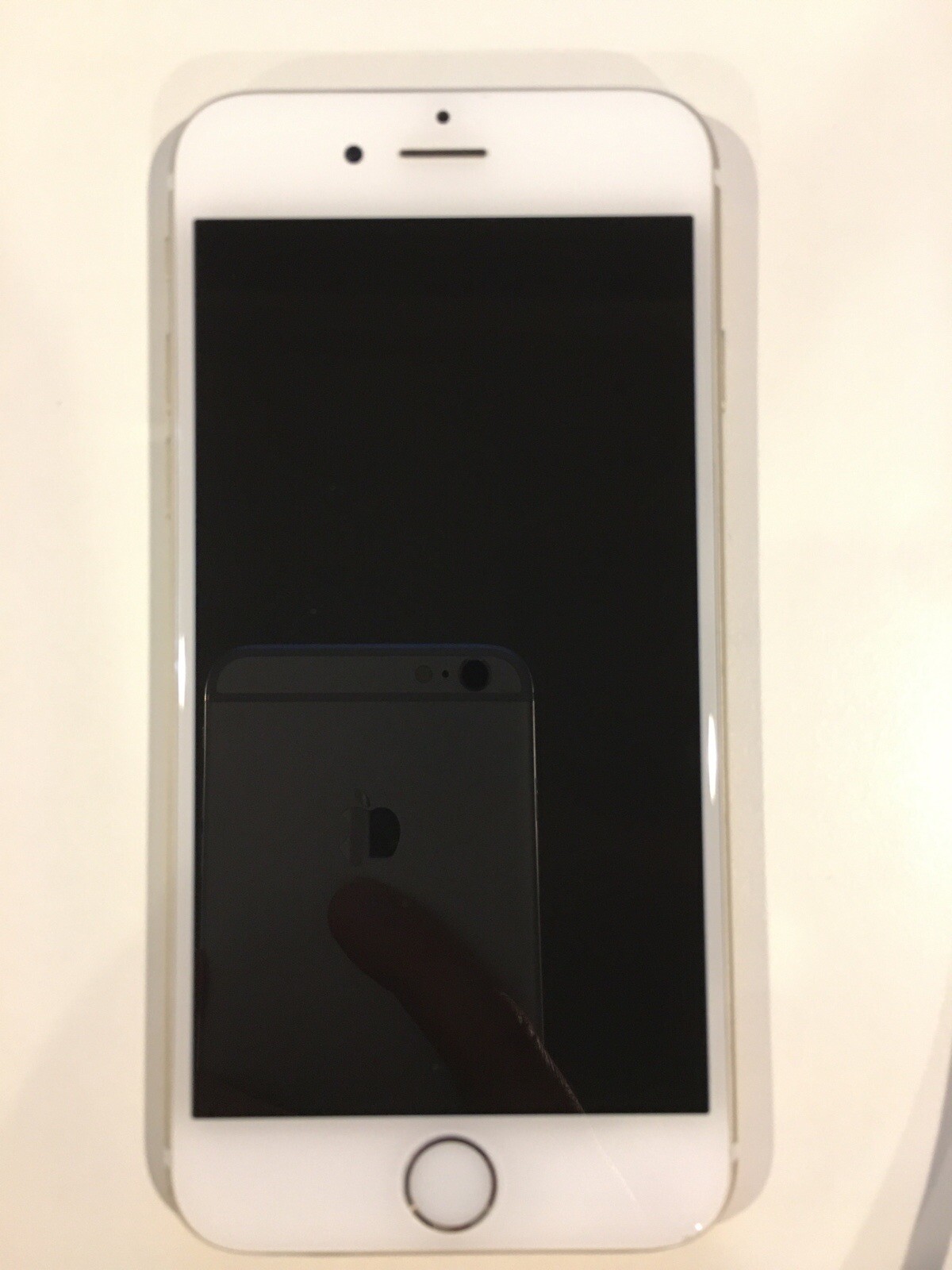 Apple iPhone 6 – 128GB – Gold (Unlocked) A1549 (CDMA + GSM)