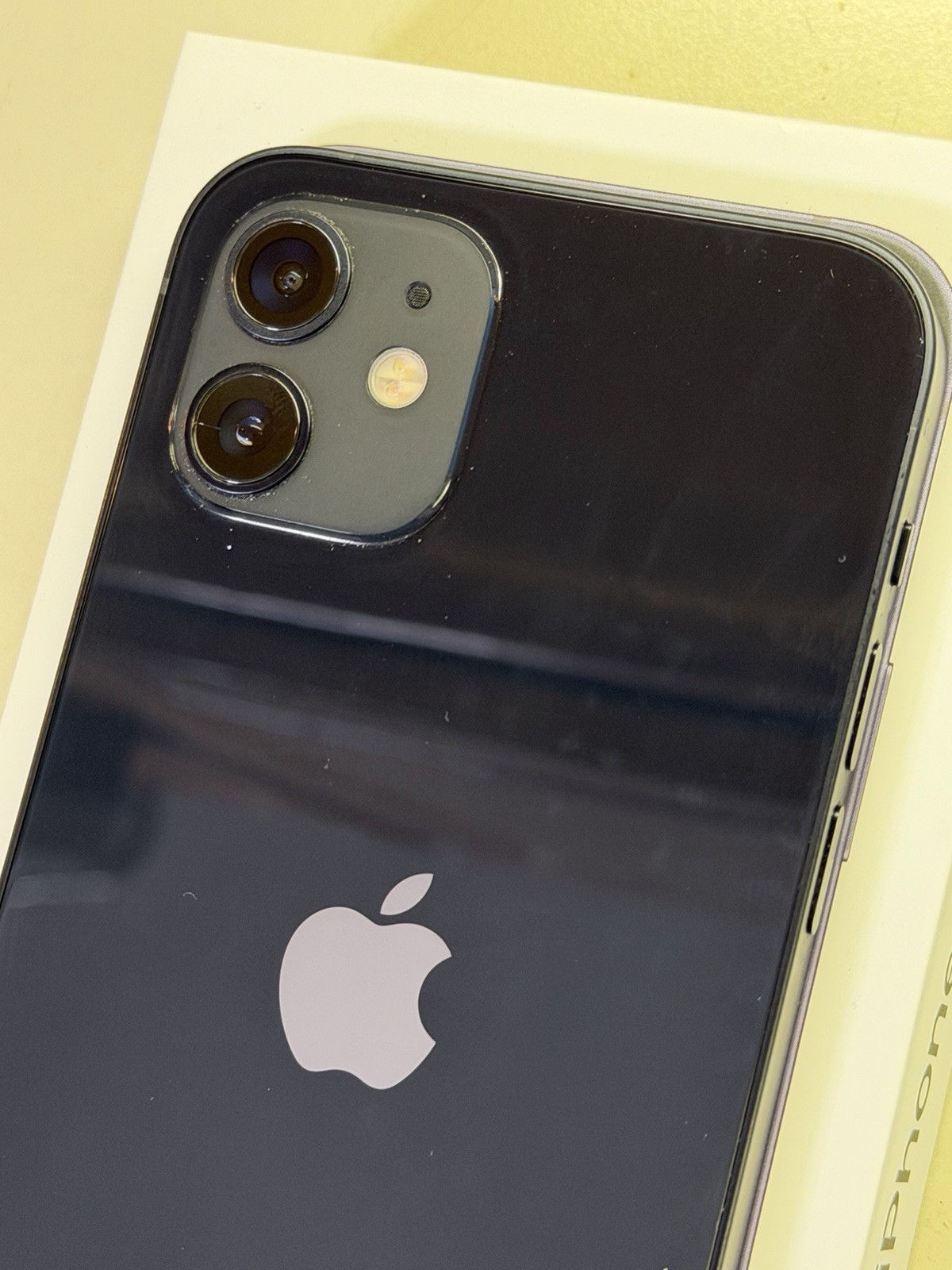 Apple iPhone 12 T-Mobile Black 64GB MGFL3LL/A