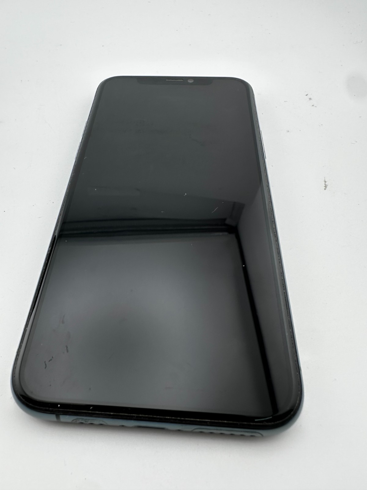 Apple iPhone 11 Pro – 256GB – Midnight Green (Unlocked)