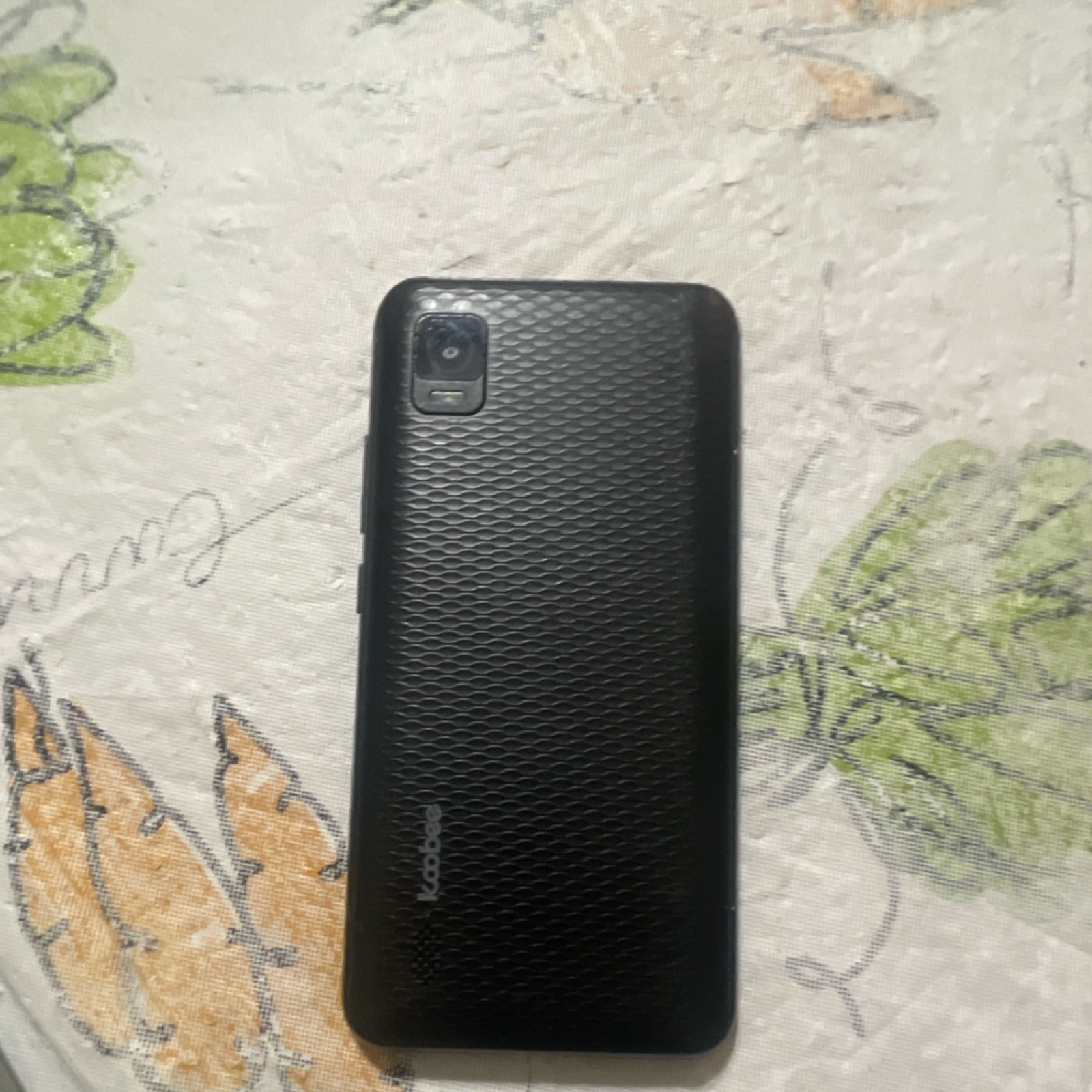 Vodacom Black Bar Smartphone with Rear Camera and Micro USB Connectivity