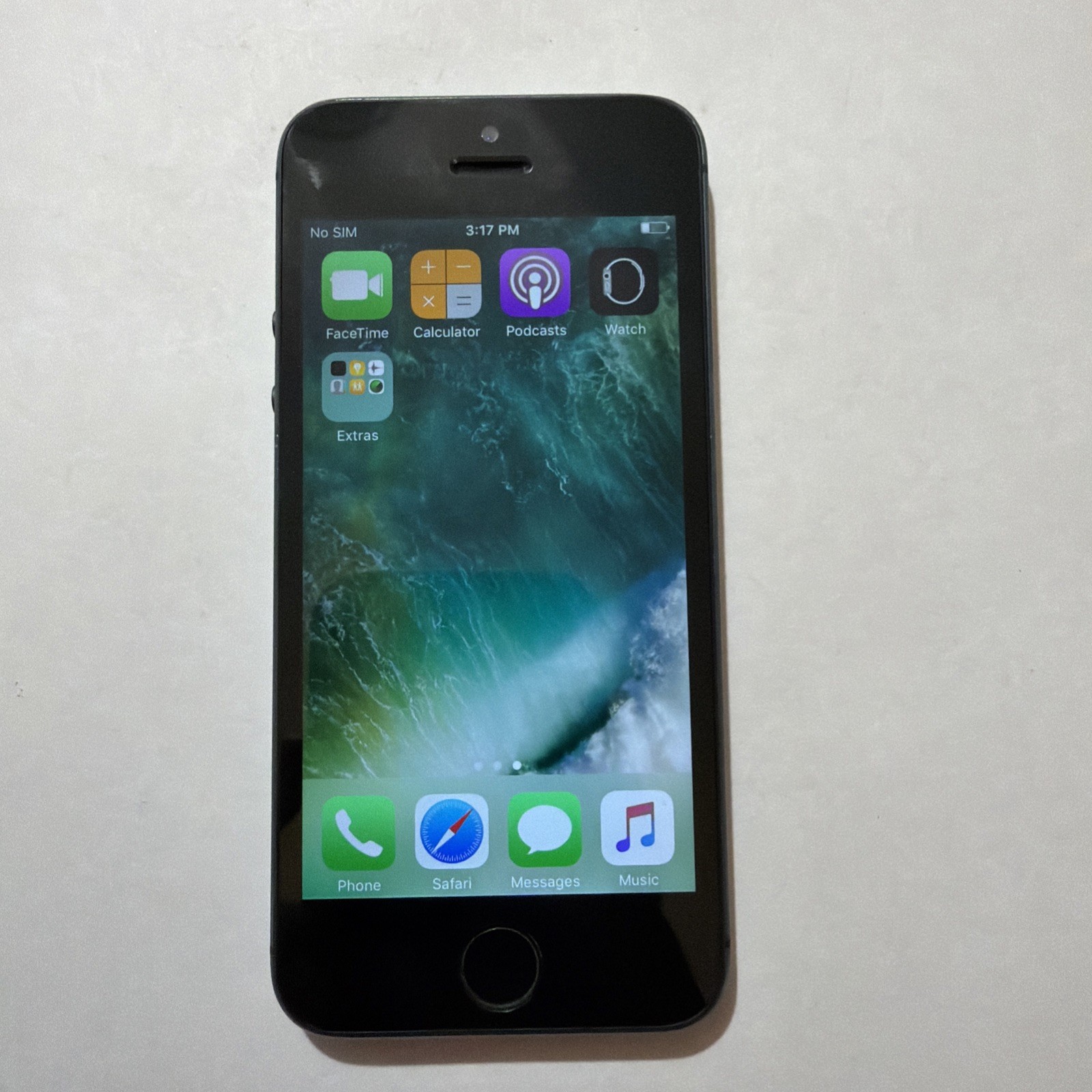 Apple iPhone 5 – 16GB – Black – Unlocked – A1429.