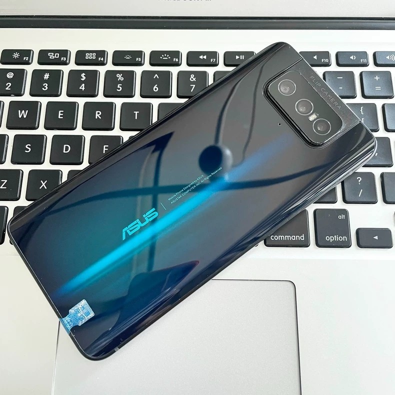 Asus Zenfone 7 6.67′ Qualcomm Snapdragon 865 5G 128GB 8GB Google unlocked Global