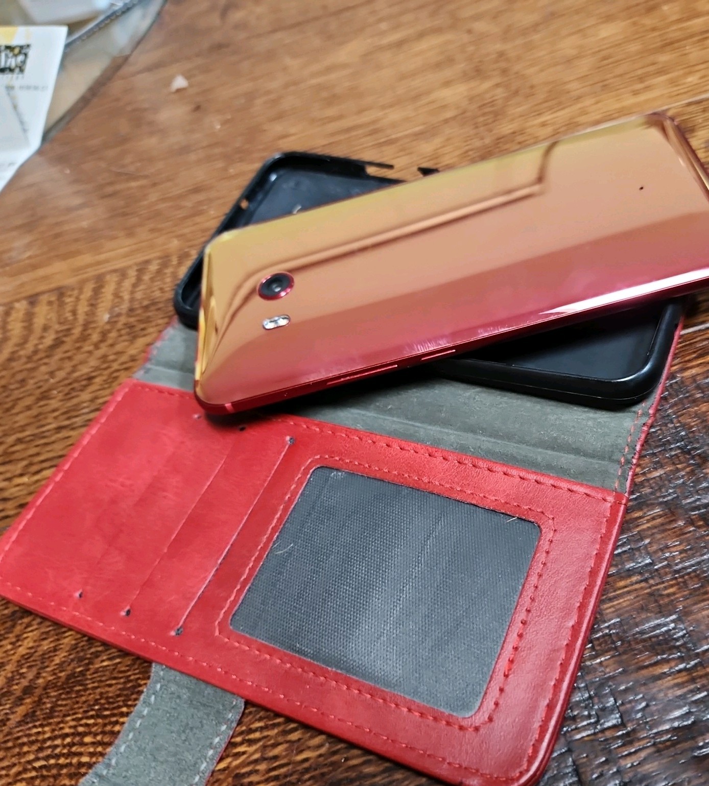 HTC One M8 64GB – T-Mobile Metallic Red
