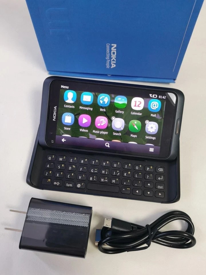 Origina Nokia E7-00 Silver Black 16GB (Unlocked) Smartphone QWERTY keyboar WIFI