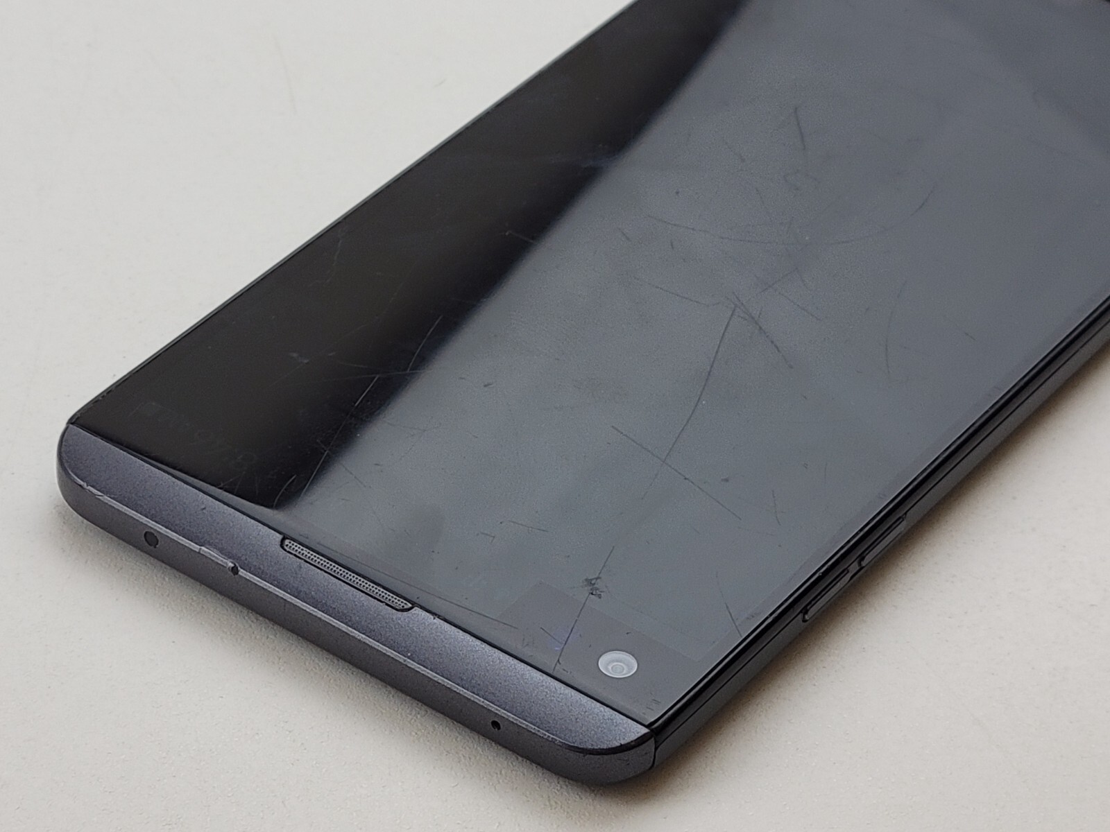 LG V20 (LG-H918) 64GB – Gray (T-Mobile) – POOR CONDITION – Clean IMEI – J0070