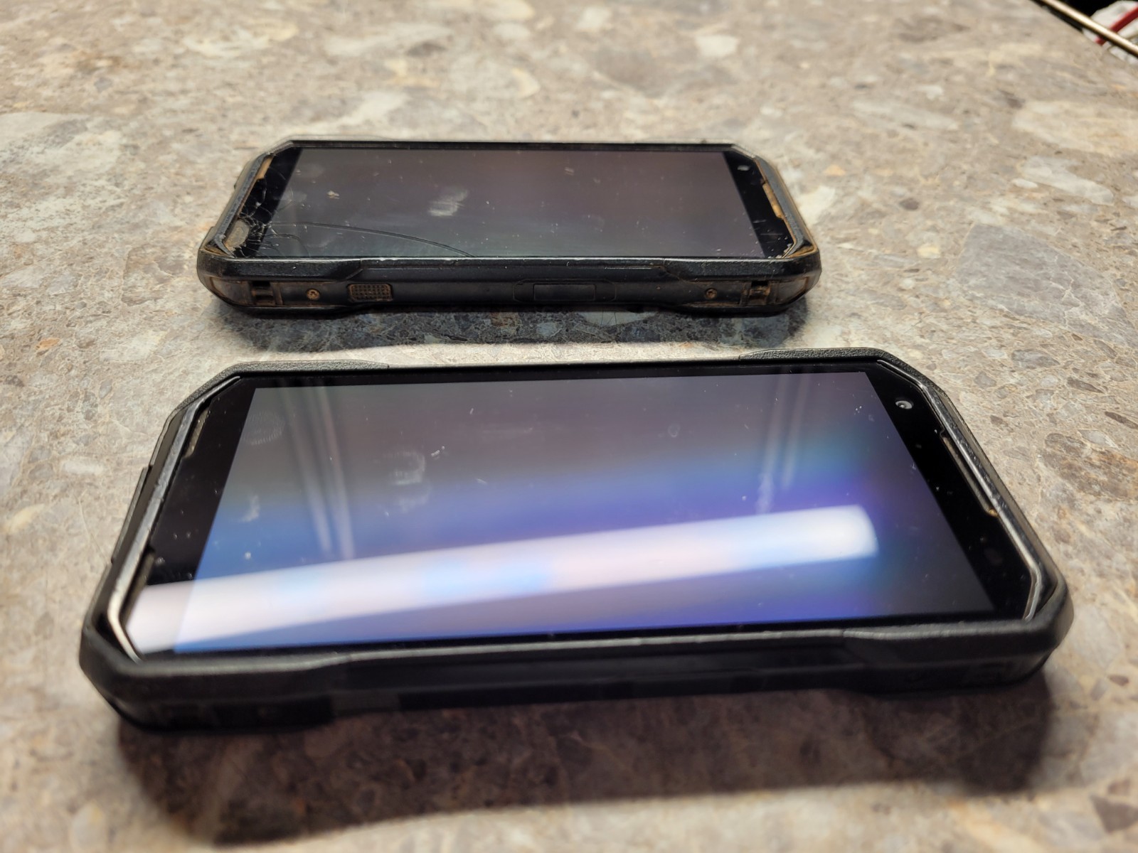 Lot of 2 Kyocera Duraforce Pro 3 – E7200 Black – 128GB – Verizon FOR PARTS