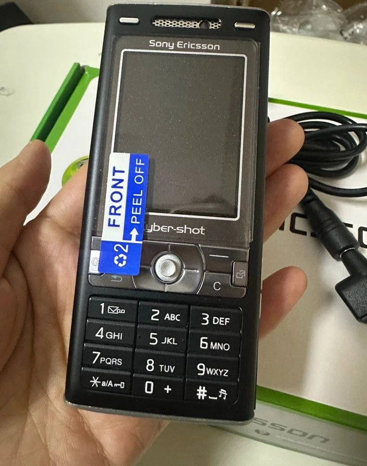 Sony Ericsson K800i 3G GSM 3.15MP Camera Bluetooth FM (Unlocked) CellPhone