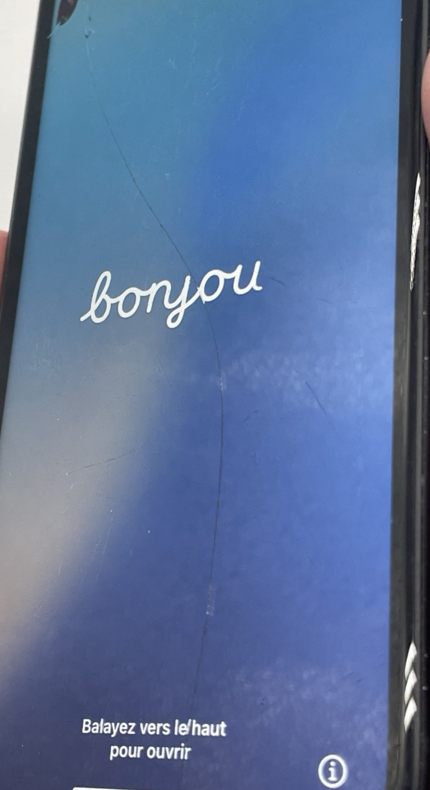 Apple iPhone XR 128GB AT&T Black Battery Health 78% Works – Cracked Screen