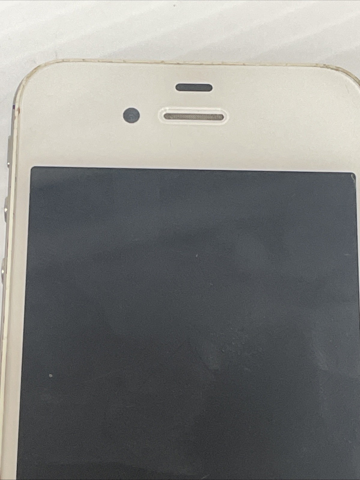 iPhone White Model # A1349 Powers on Factory Reset *Apple ID Required