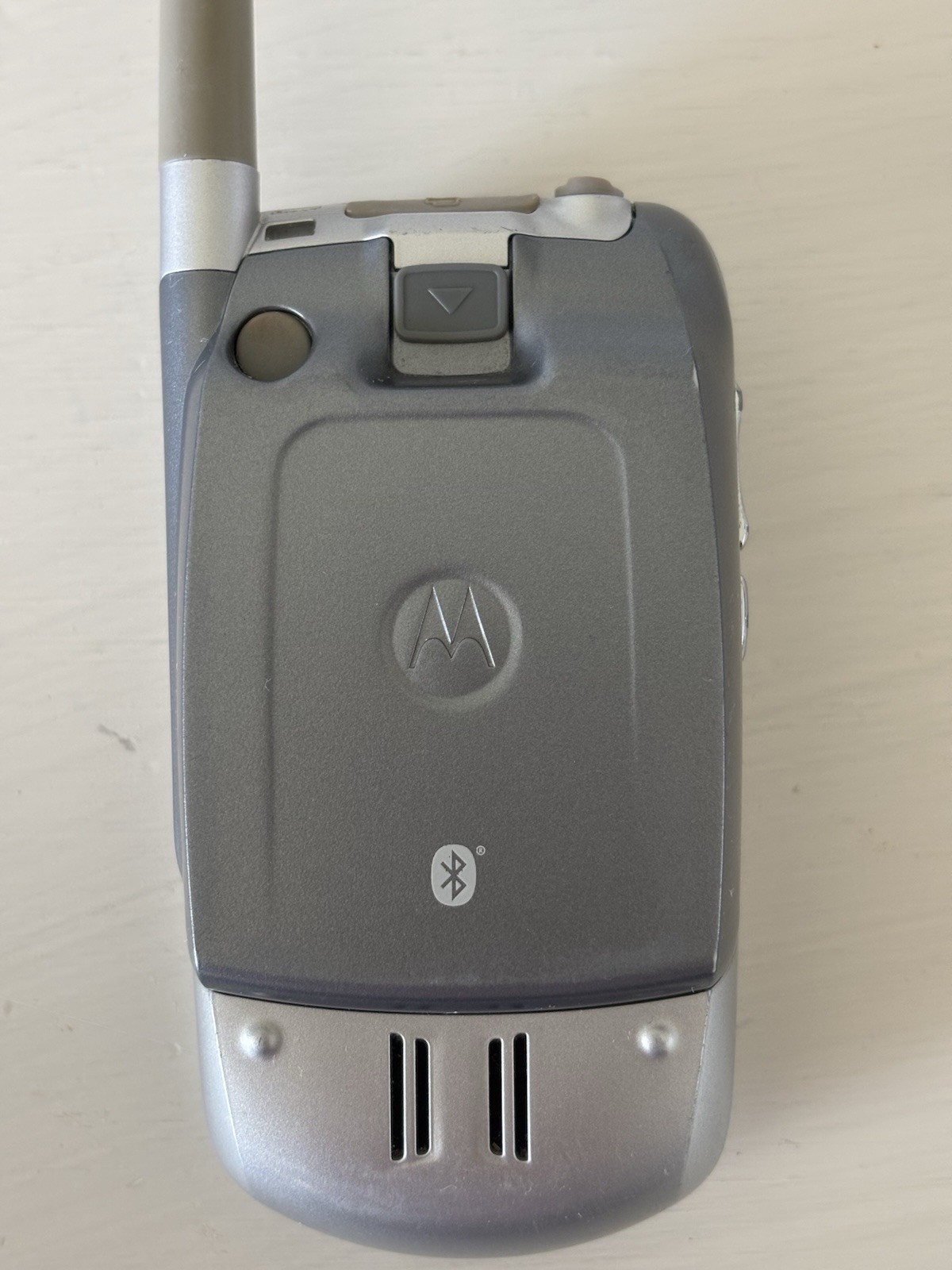 Motorola V710 Verizon Silver/Black CDMA Flip Phone 1.3MP Camera Antenna