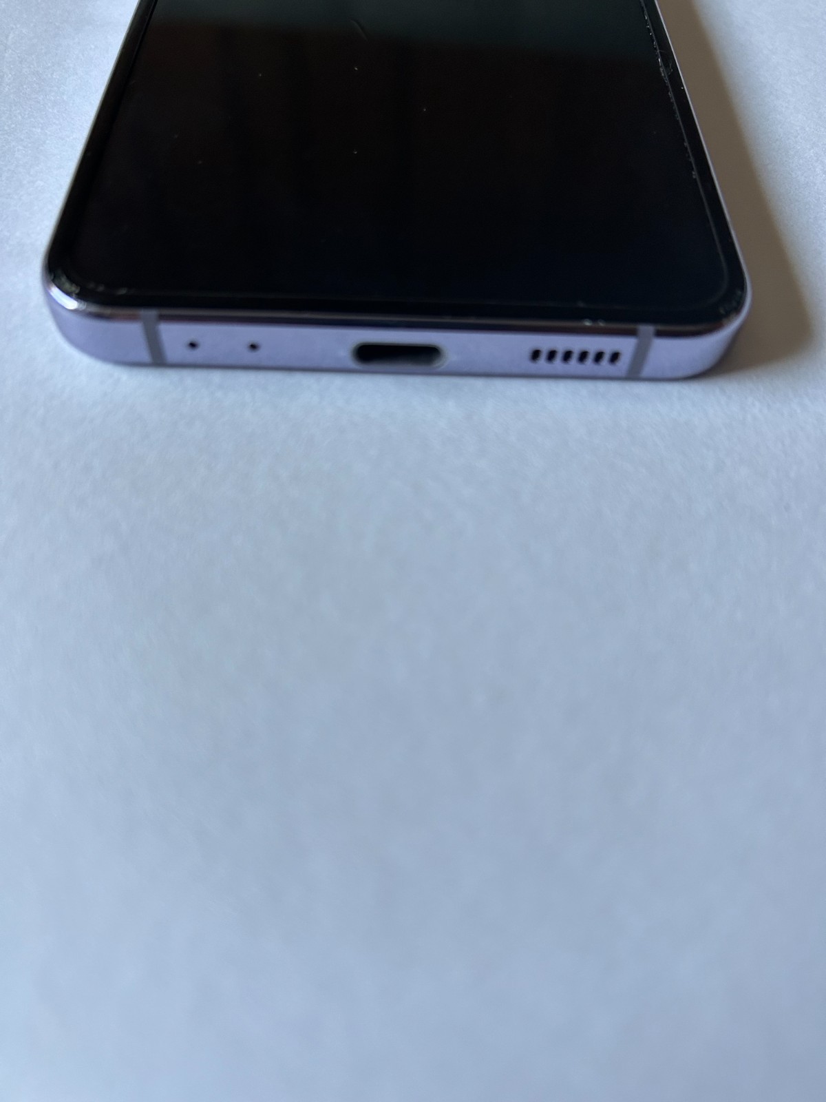 Samsung Galaxy Z Flip4 128GB Unlocked – Purple