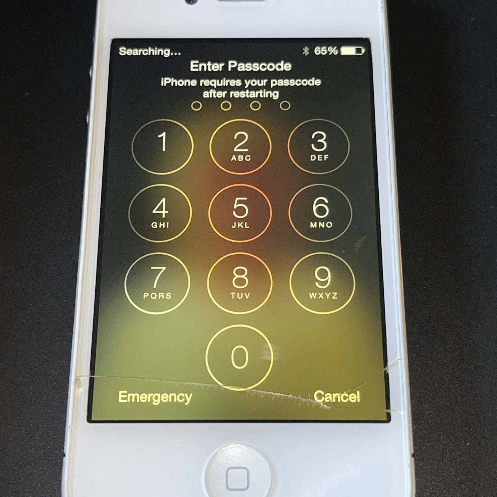 Apple iPhone 4 – A1387- White Locked