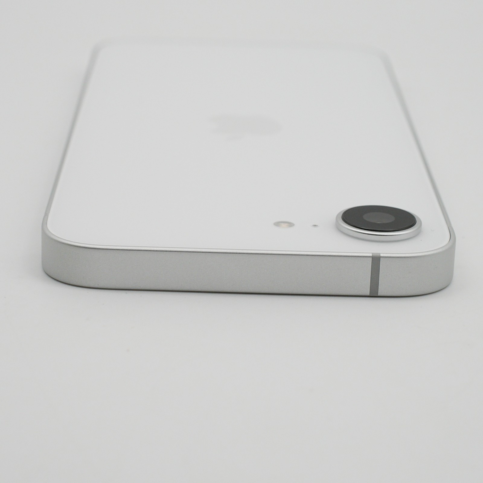 Apple iPhone 17e 256GB A3575 (Verizon Prepaid ONLY) White – Open Box