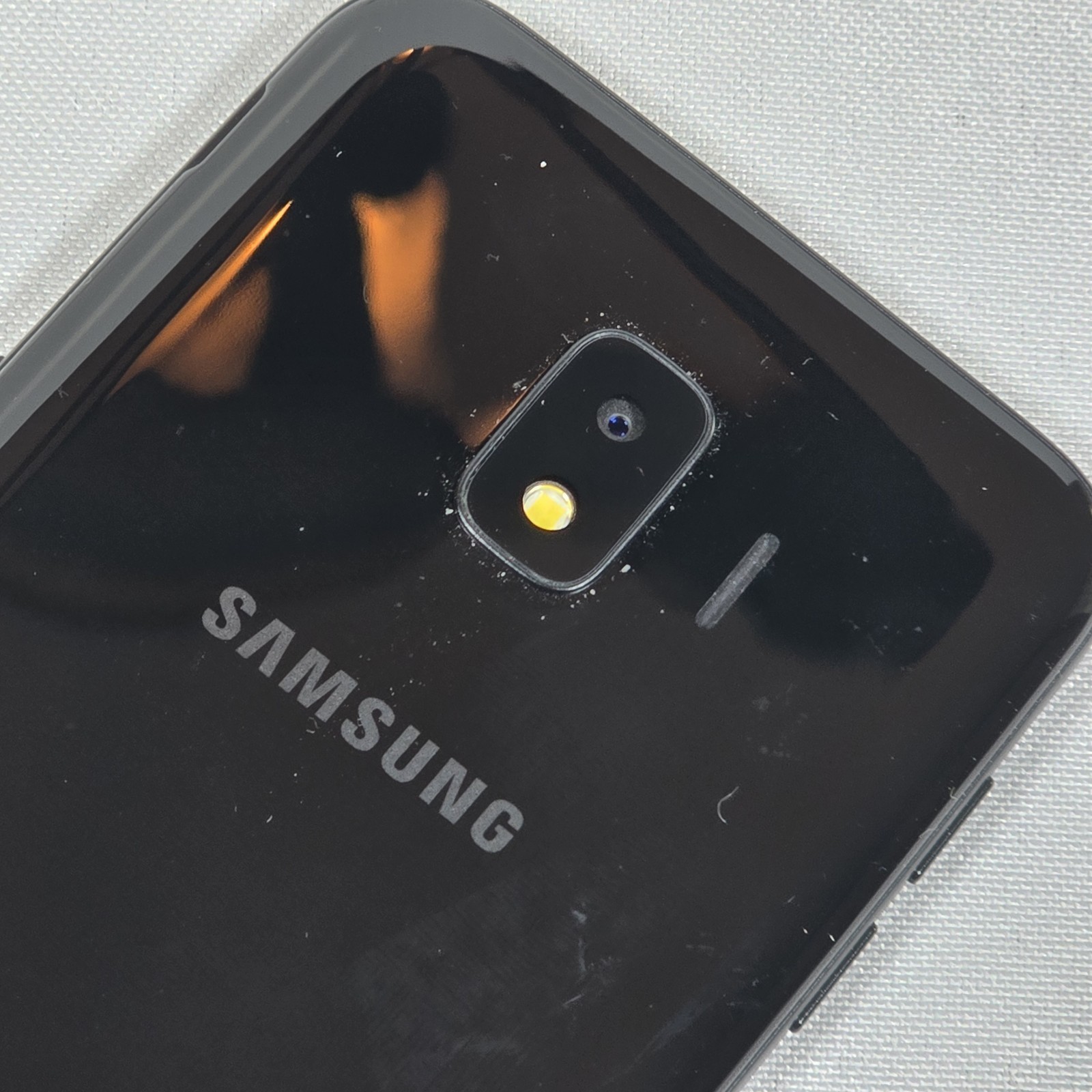 Samsung Galaxy J2 Android Smartphone Tracfone S260DL 16GB