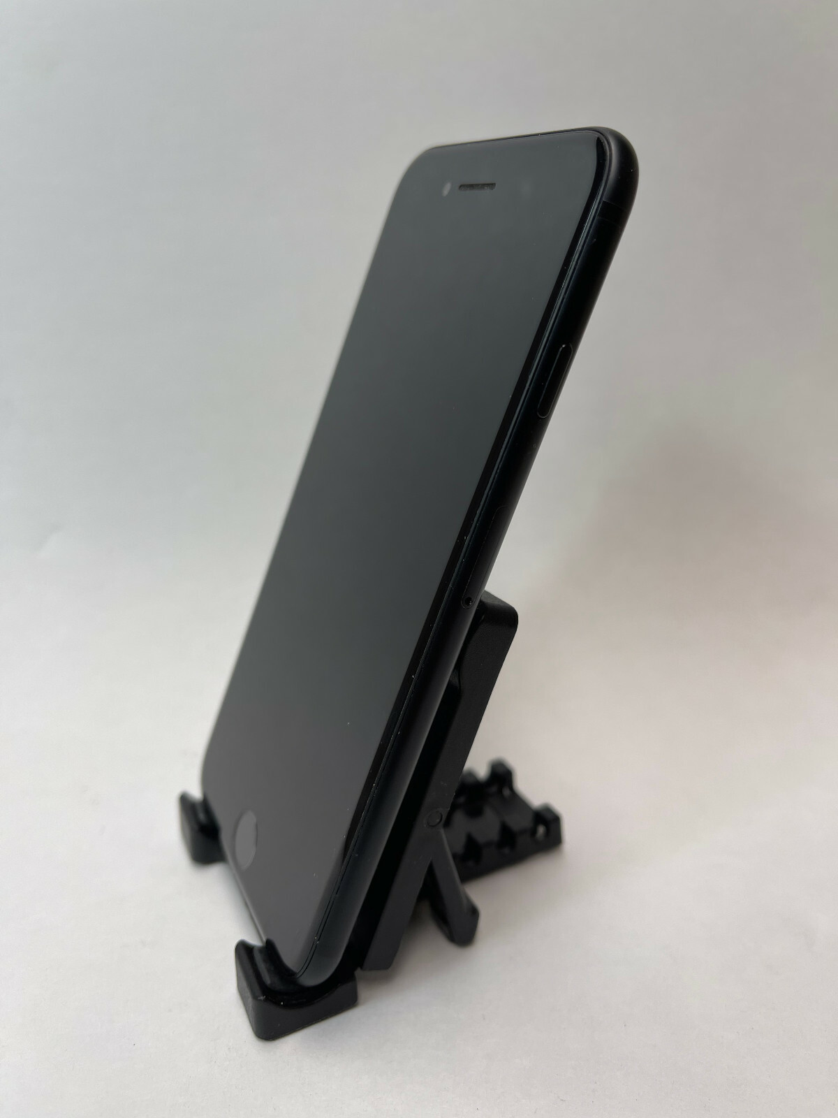 Apple iPhone 7 128GB SPRINT Network Locked 12MP Camera Black
