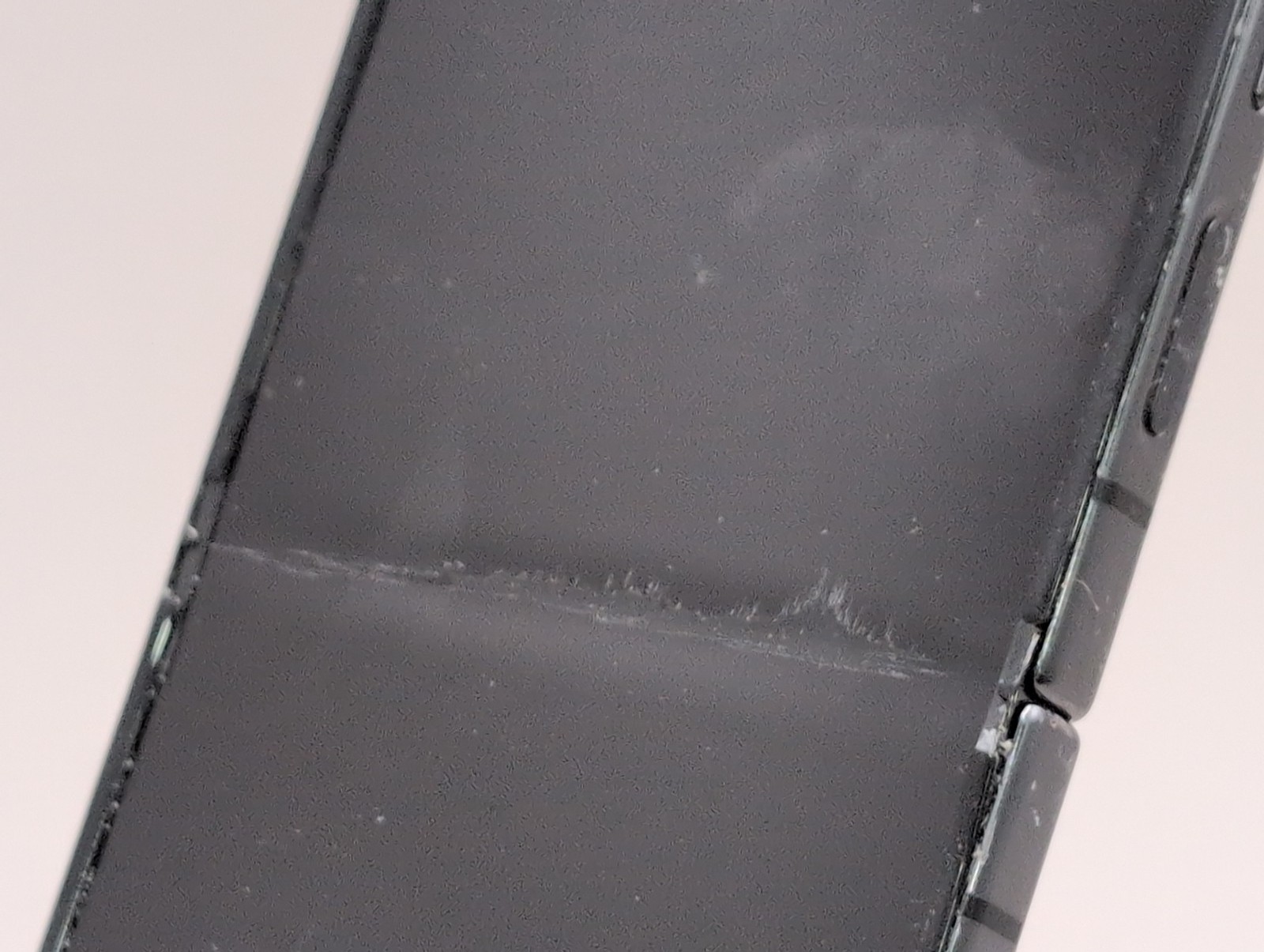 Samsung Galaxy Z Flip4 SM-F721U 128GB Graphite T-Mobile Unlocked W090190