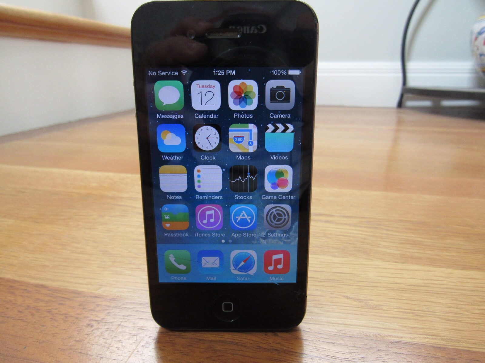 WORKING APPLE iPHONE 4 -16GB -BLACK- AT&T-A1332 GSM **HAS ISSUES-READ DETAILS**