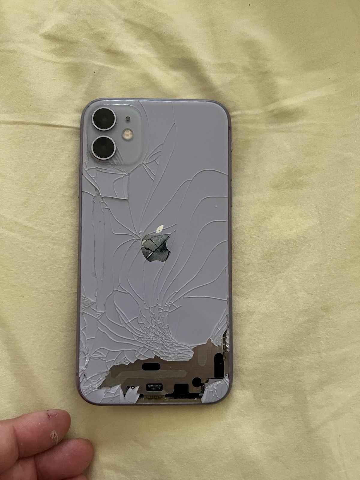 Apple iPhone 11 Purple Parts Smartphone for Apple, Disassembled good for parts