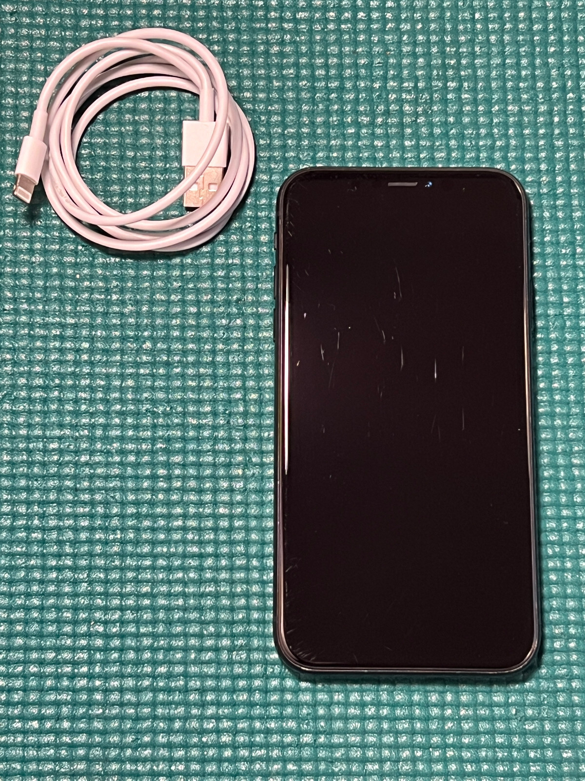 Apple iPhone XR – 64GB – Black (Unlocked) A1984 CDMA + GSM