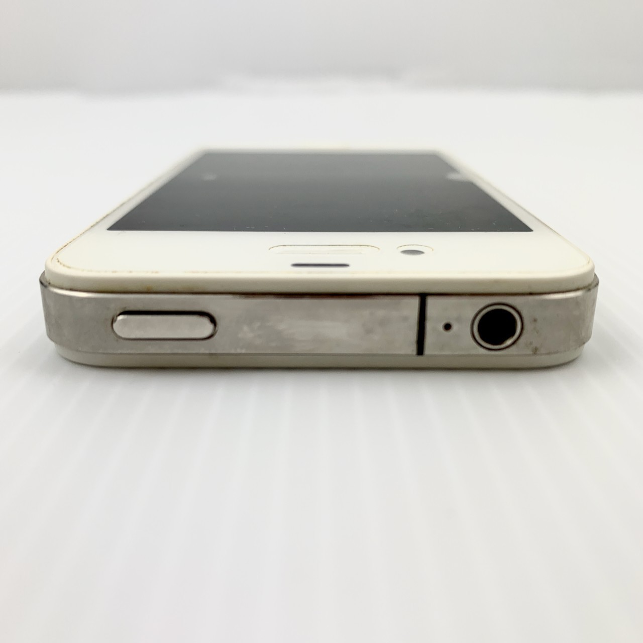 Apple iPhone 4 Model A1332 White Untested for Parts Only