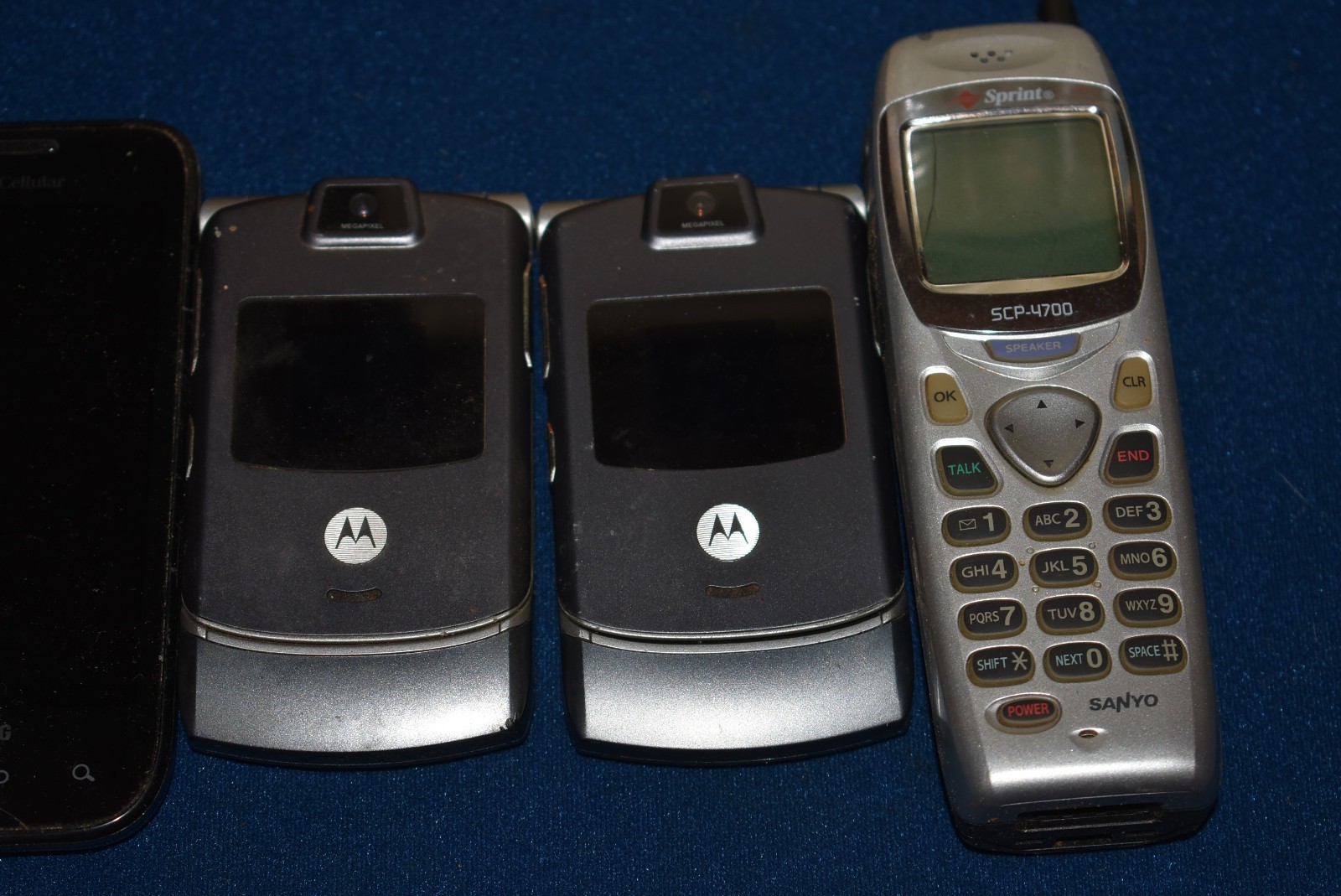 Lot 5 Cell Phones Motorola RZR Gray Flip Untested As Is Galaxy S SCP 4700