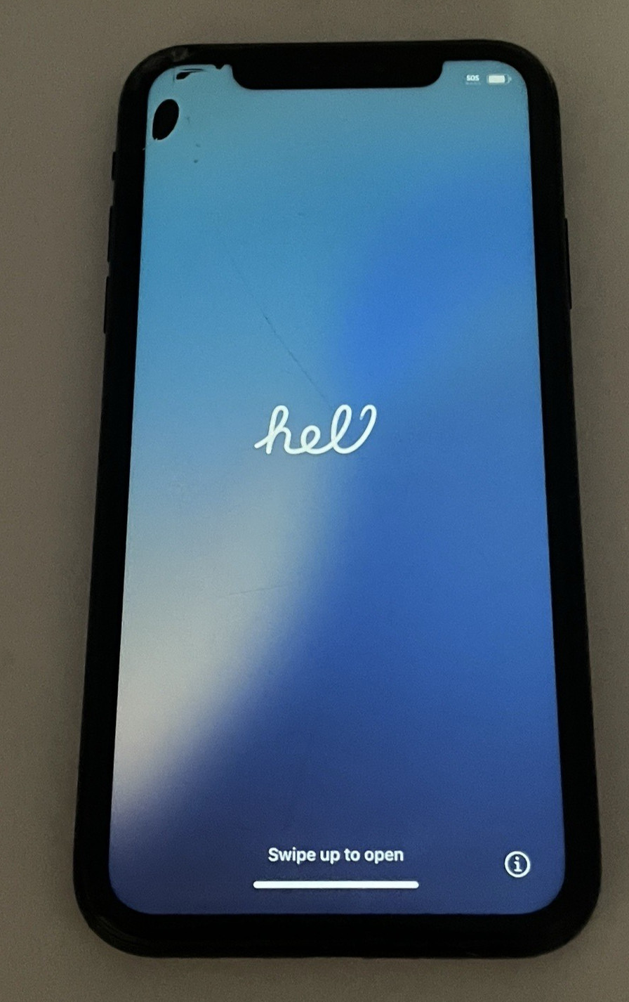Apple iPhone XR 128GB AT&T Black Battery Health 78% Works – Cracked Screen