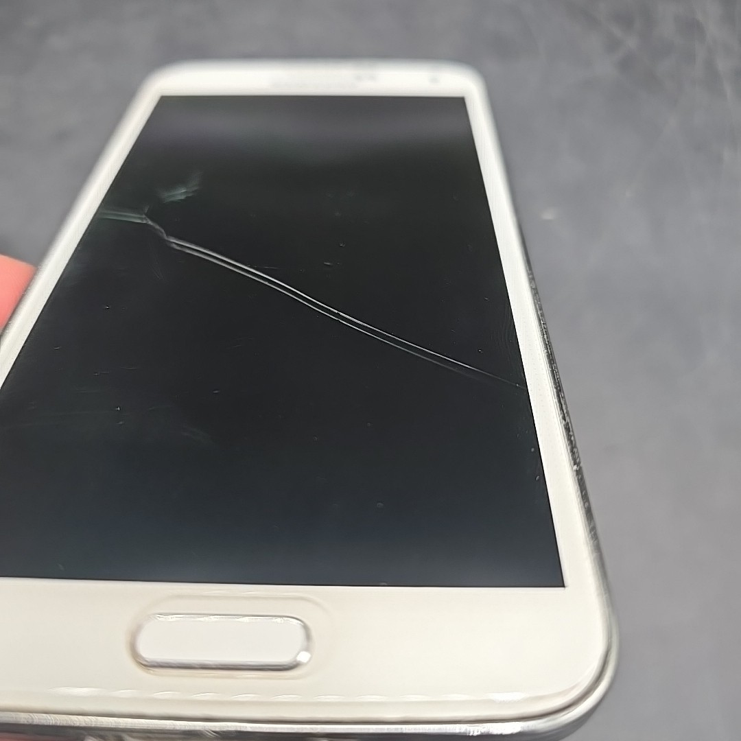 Samsung Galaxy S5 – 16 GB – Electric White (Verizon)