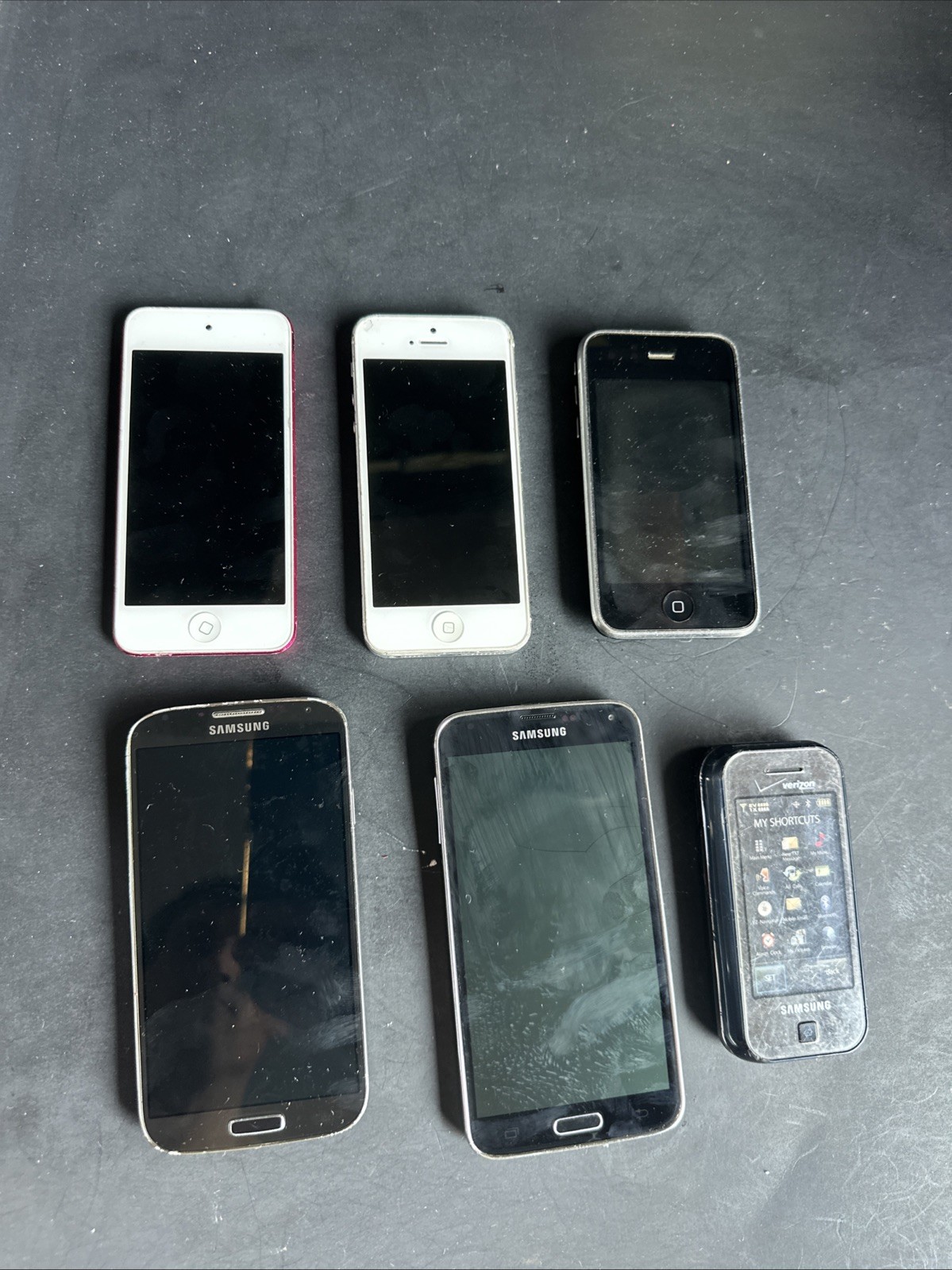 Lot of 6 Vintage Apple iPhone Samsung Galaxy Phones iPod Untested AS-IS #M23